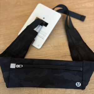 lululemon Fast and Free Running Black Camouflage Belt Bag